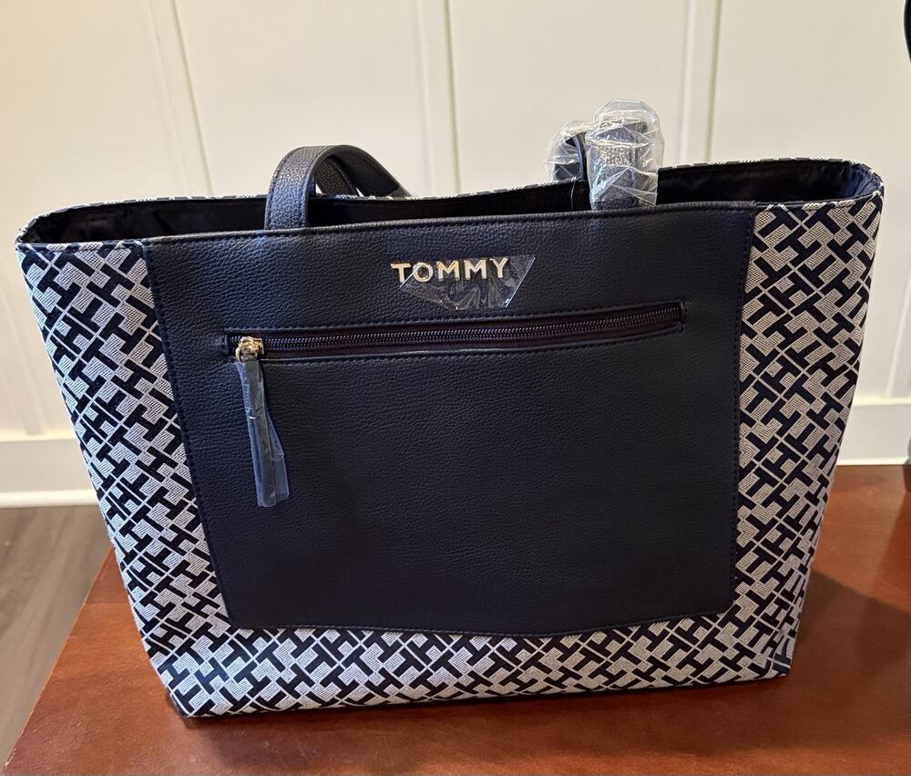 Tommy Hilfiger Geometric Blue/White Tote Bag Zip Closure Inner Pockets